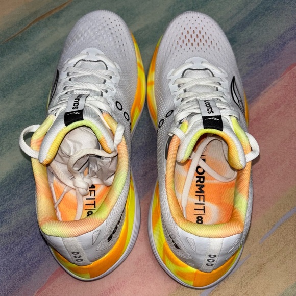 Saucony Endorphin Trainer Running Shoes in White Black Yellow Orange Women's 8 - Picture 7 of 9